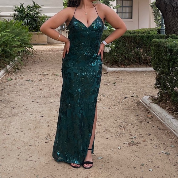 Emerald juniors sequin gown/ dress - Picture 16 of 16